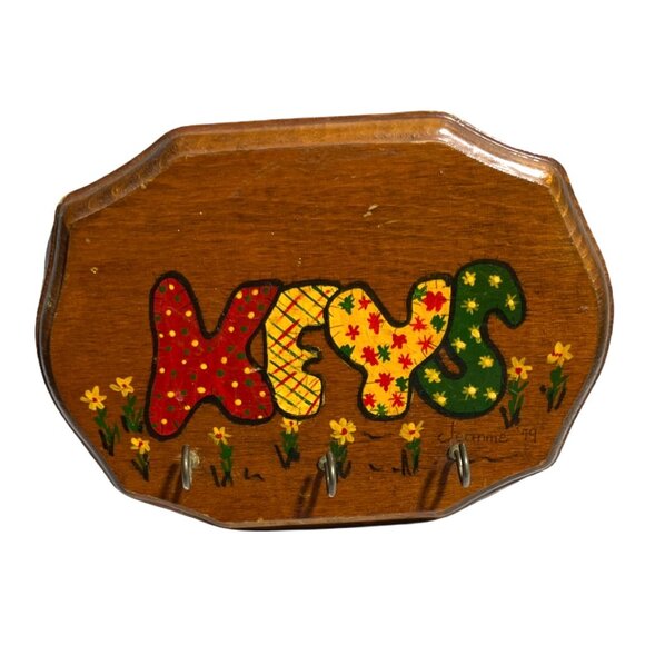 Unbranded | Wall Decor | Vintage Hand Crafted Hand Painted Wooden Key ...